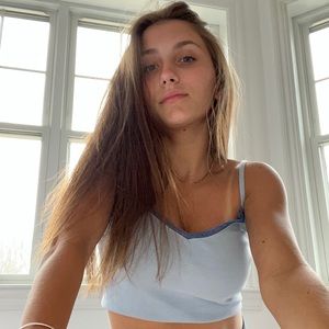 Meet your Posher, Amelia